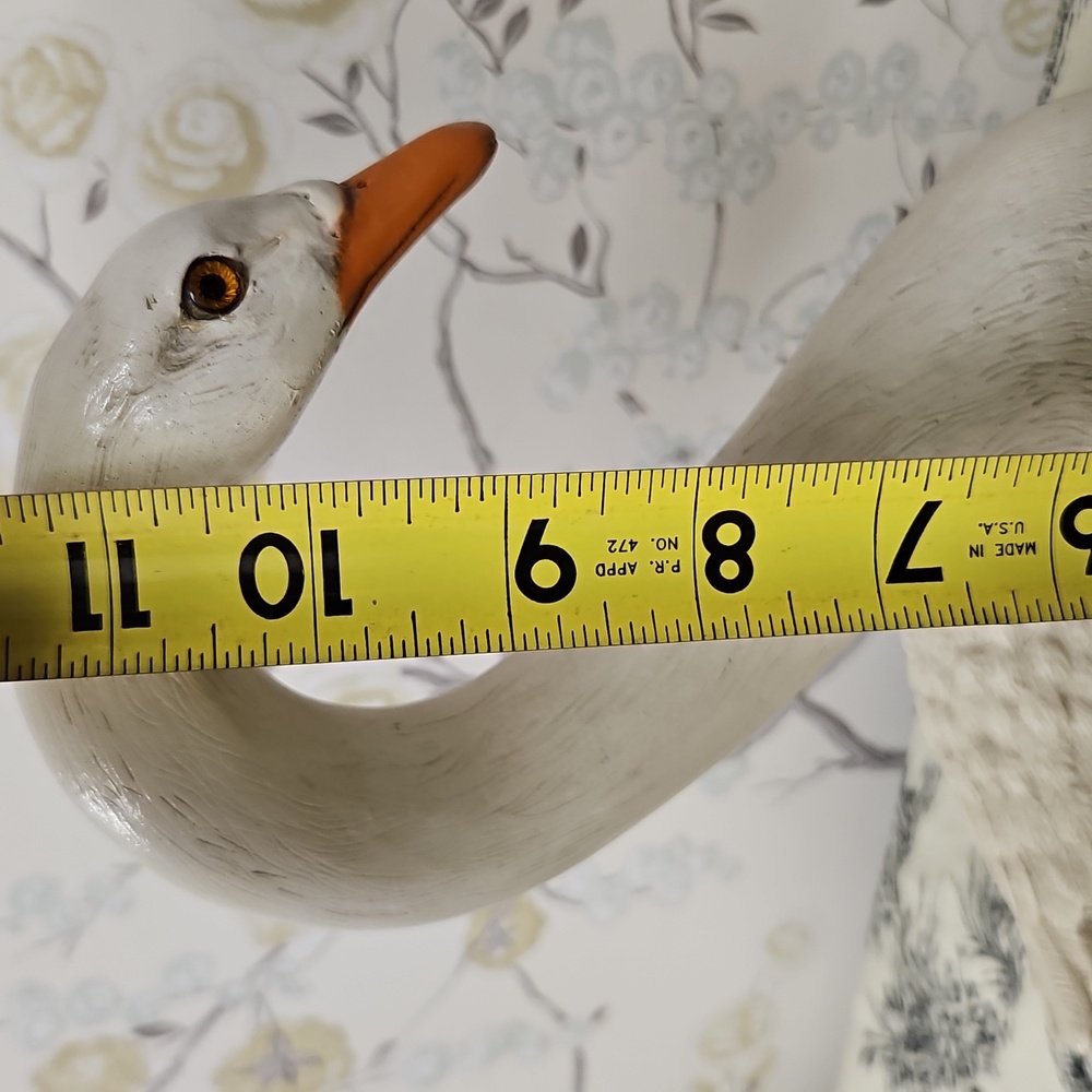 Homco White Swan Sculpture with Orange Beak - Picture 10 of 10